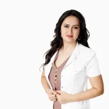 Op. Dr. Gülşah Talay Dayangaç — Göz Hastalıkları, Hatay. Portre fotoğrafı.
