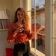 Dyt. İrem Aydemir — Diyetisyen. Portre fotoğrafı.