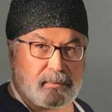 Op. Dr. İrfan Erdem — Plastik Rekonstrüktif Ve Estetik Cerrahi, Ankara. Portre fotoğrafı.
