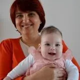 Op. Dr. Gülcan Satır — Kadın Hastalıkları Ve Doğum, Osmangazi, Bursa. Portre fotoğrafı.