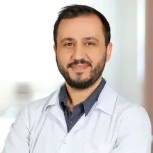 Uzm. Dr. Utkan Kızıltaç — Dermatoloji, İstanbul. Portre fotoğrafı.