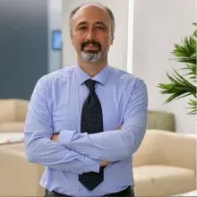 Doç. Dr. Ali Seyit Resul — Kulak Burun Boğaz, İstanbul. Portre fotoğrafı.