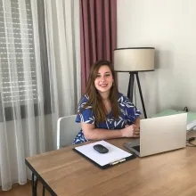 Psk. İrem Gözükara Keskin — İzmir. Portre fotoğrafı.