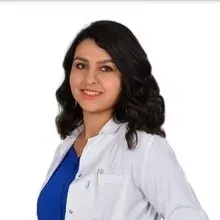 Dyt. Esra Sağlam — Diyetisyen, Kayseri. Portre fotoğrafı.