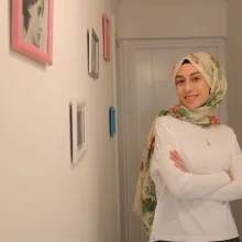 Meryem Tonkul — Aile Danışmanlığı, İzmir. Portre fotoğrafı.