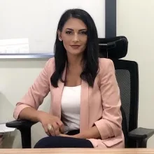 Dr. Öğr. Üyesi Ayşe Okumuş — Radyasyon Onkolojisi, Gaziosmanpaşa, İstanbul. Portre fotoğrafı.