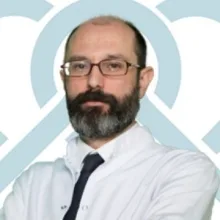 Uzm. Dr. Ömer Koçak — Radyoloji, Ankara. Portre fotoğrafı.