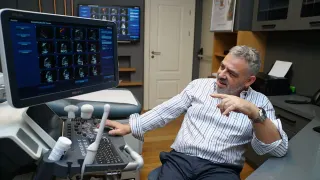 Op. Dr. Cengiz Sağıroğlu profilinde yer alan galeri fotoğrafı.