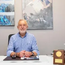 Uzm. Dr. Osman Nuri Bulutlar — İstanbul. Portre fotoğrafı.
