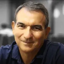 Prof. Dr. Recep Has — Kadın Hastalıkları Ve Doğum, İstanbul. Portre fotoğrafı.