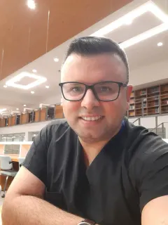 Uzm. Dkt. Zafer Çüngür profilinde yer alan galeri fotoğrafı.