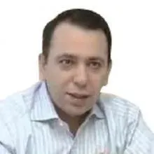 Uzm. Dr. Vahap Öney — Çocuk Sağlığı Ve Hastalıkları, İstanbul. Portre fotoğrafı.