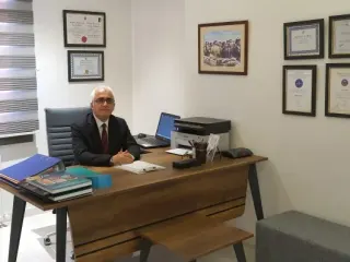 Prof. Dr. Baran Tokar profilinde yer alan galeri fotoğrafı.