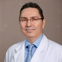 Prof. Dr. Tarkan Karakan — Ankara. Portre fotoğrafı.