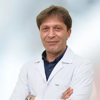 Op. Dr. Ziya Kurban Yurt — Göğüs Cerrahisi, Pendik, İstanbul. Portre fotoğrafı.