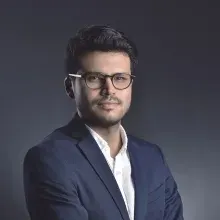 Uzm. Dr. Sefa Coşğun — Çocuk ve Ergen Psikiyatrisi. Portre fotoğrafı.