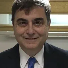 Prof. Dr. Ufuk Aydınlı — Ortopedi Ve Travmatoloji. Portre fotoğrafı.