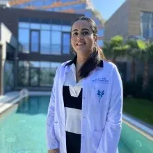Dr. Aysu Aligil — Ataşehir, İstanbul. Portre fotoğrafı.
