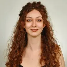 Psk. Merve Akşahin — Psikoloji. Portre fotoğrafı.