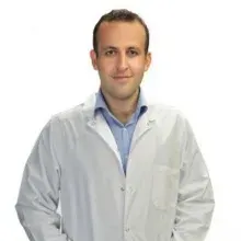 Abdülkadir Akkuş — Diş Hekimi. Portre fotoğrafı.