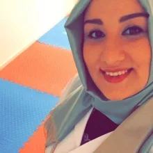 Erg. Özge Özgenç Gür — Ergoterapi, İstanbul. Portre fotoğrafı.