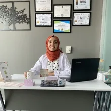 Uzm. Fzt. Nur Sena Güçlü — Fizyoterapi Ve Rehabilitasyon, Ankara. Portre fotoğrafı.