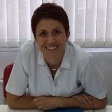 Dt. Arzu Üstündağ Esen — Diş Hekimi, Bodrum, Muğla. Portre fotoğrafı.