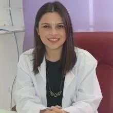 Dyt. Emine Gamze Olca — Diyetisyen, Çukurova, Adana. Portre fotoğrafı.
