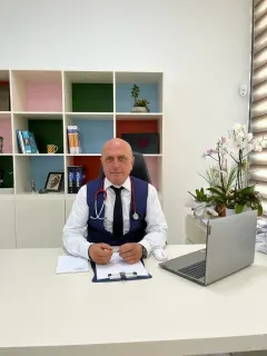 Uzm. Dr. Cengiz Öztürk profilinde yer alan galeri fotoğrafı.