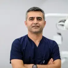 Dt. Mehmet Ali Arslan — Diş Hekimi, İstanbul. Portre fotoğrafı.