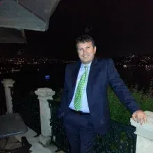 Uzm. Dr. Murat Uğur — Fiziksel Tıp Ve Rehabilitasyon, İstanbul. Portre fotoğrafı.