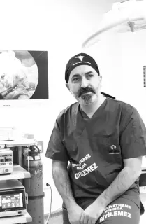 Op. Dr. Suat Karataş profilinde yer alan galeri fotoğrafı.