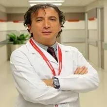 Uzm. Dr. Mehmet Murat Akın — Radyasyon Onkolojisi, Diyarbakır. Portre fotoğrafı.