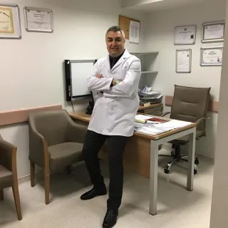 Doç. Dr. Osman Cıvıl profilinde yer alan galeri fotoğrafı.