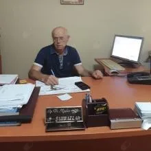Uzm. Dr. Aydın Şahbazlar — Kadın Hastalıkları Ve Doğum, İzmir. Portre fotoğrafı.