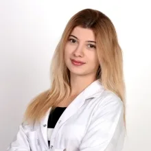 Dyt. Melisa Toker — Diyetisyen. Portre fotoğrafı.