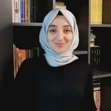 Kl. Psk. Zeynep Karzaoğlu Şimşek — Psikoloji, İstanbul. Portre fotoğrafı.