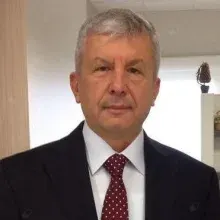 Op. Dr. Adnan Sulu — Kepez, Antalya. Portre fotoğrafı.