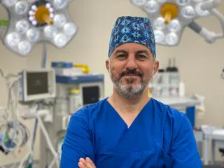 Prof. Dr. İlker Sücüllü profilinde yer alan galeri fotoğrafı.