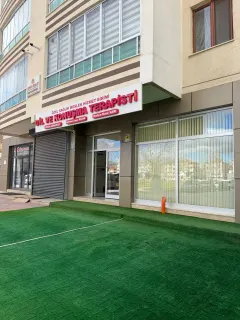 Dkt. Hatice Buse Sarı profilinde yer alan galeri fotoğrafı.