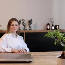 Kl. Psk. Yeliz Aydın İlhan — Psikoloji, İstanbul. Portre fotoğrafı.