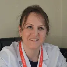 Uzm. Dr. Serpil Kıroğlu Yön — Nöroloji, Samsun. Portre fotoğrafı.