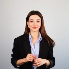 Psk. Betül Büküm — Psikoloji, İstanbul. Portre fotoğrafı.