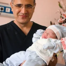 Op. Dr. Cengizhan Kolata — Kadın Hastalıkları Ve Doğum, Ataşehir, İstanbul. Portre fotoğrafı.