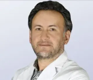 Doç. Dr. Savaş Özsu profilinde yer alan galeri fotoğrafı.