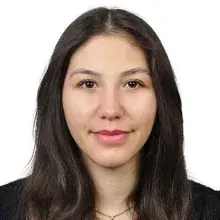 Dkt. Meryem Akgün — Dil ve Konuşma Terapisi. Portre fotoğrafı.