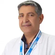 Uzm. Dr. Zülfü Karabulut — Fiziksel Tıp Ve Rehabilitasyon, Diyarbakır. Portre fotoğrafı.