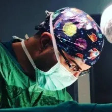 Op. Dr. Adil Yılmaz — Beyin Ve Sinir Cerrahisi, Erzurum. Portre fotoğrafı.