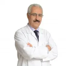 Uzm. Dr. Orhan Kaşlıoğlu — İç Hastalıkları, Bursa. Portre fotoğrafı.