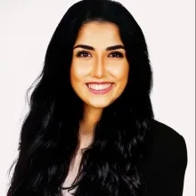 Kl. Psk. Busenur Gülcan Seven — Psikoloji, İstanbul. Portre fotoğrafı.